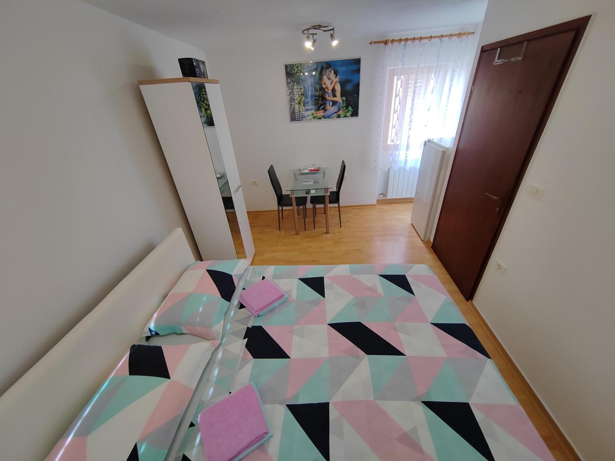 Rooms Neda イゾラ エクステリア 写真