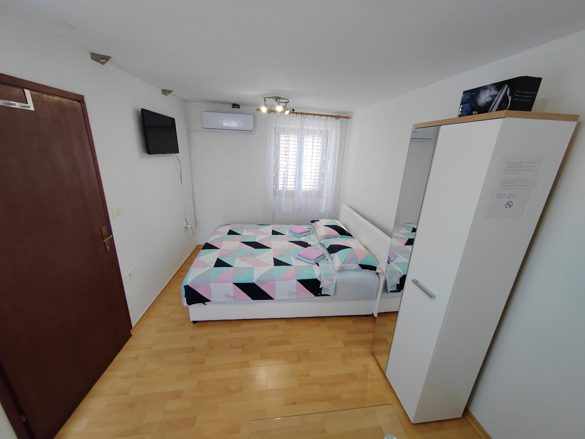Rooms Neda イゾラ 部屋 写真