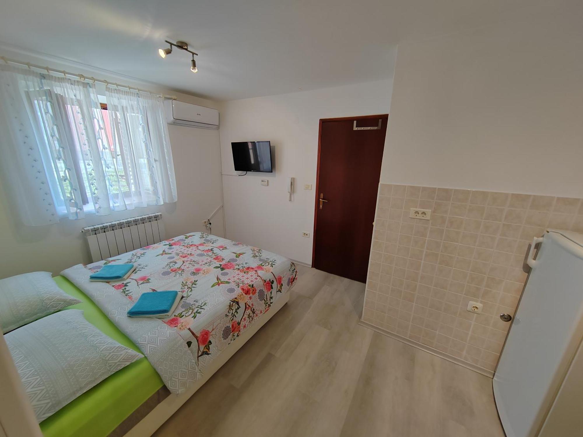 Rooms Neda イゾラ 部屋 写真